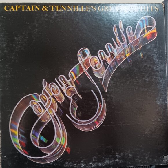 Captain & Tennille - Greatest Hits - Circa 1977 - Picture 1 of 2
